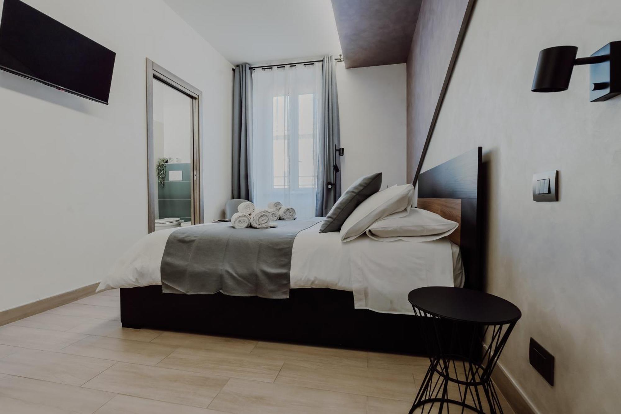 Domus Aeterna - Re Di Roma Hotel Luaran gambar